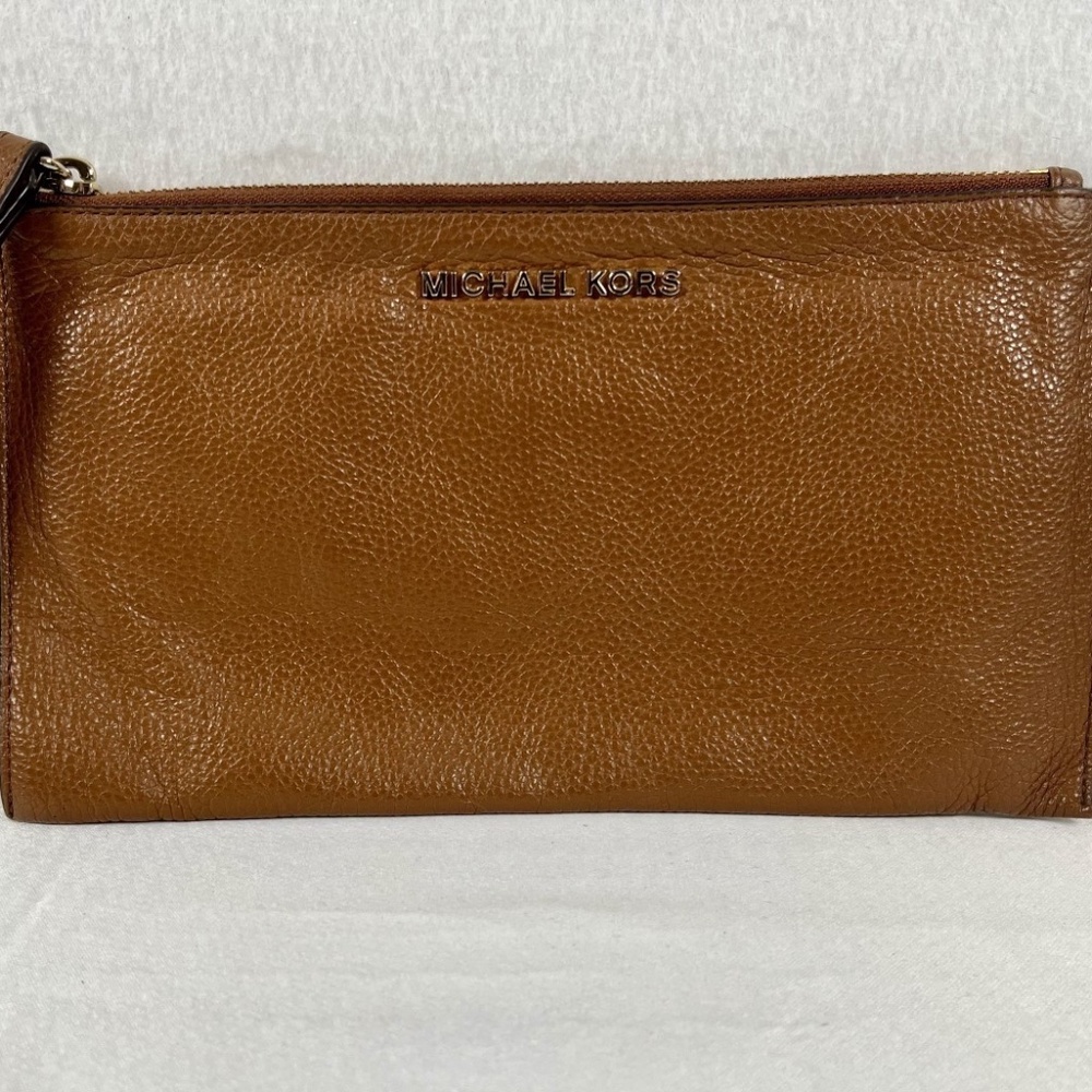 Michael Kors Jet Set Large Pebbled Leather Wristlet Pouch in Luggage Brown